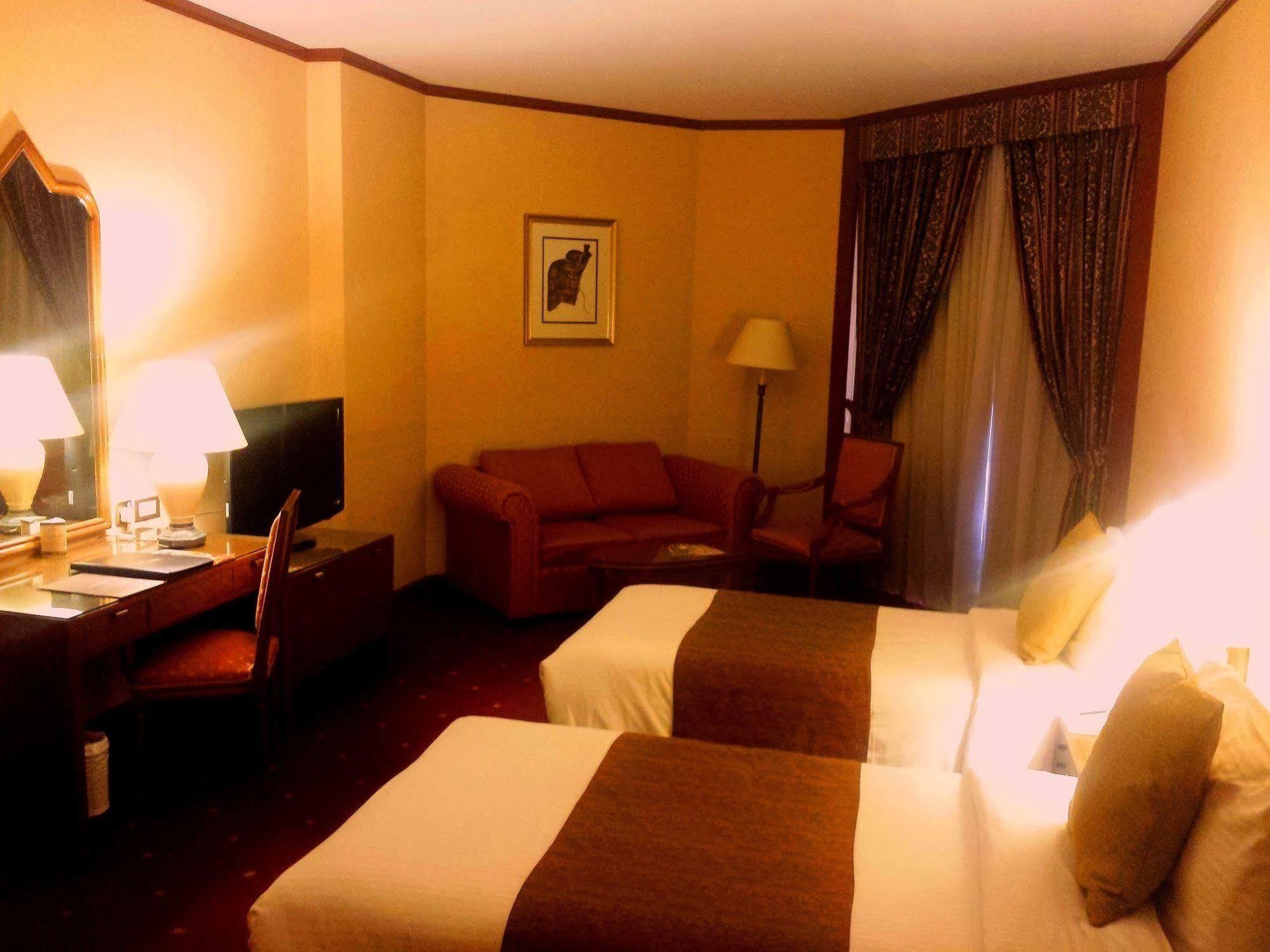 Safir International Hotel Kuwait Kuwait City Eksteriør billede